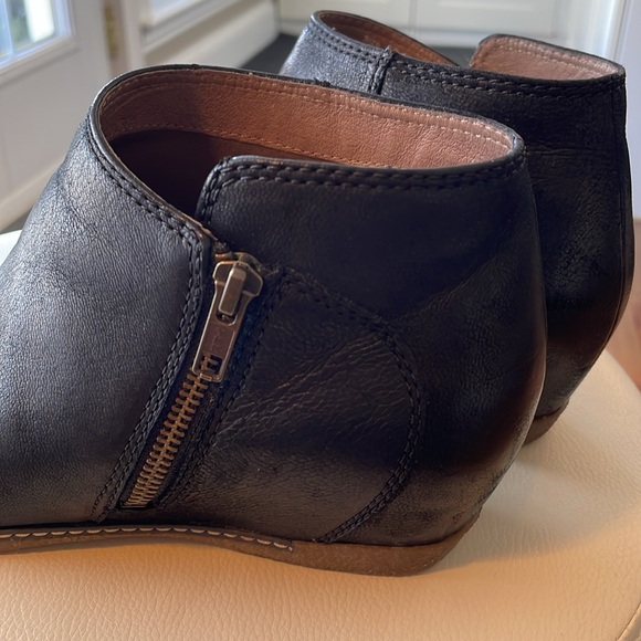 Dansko leather bootie 39 - Picture 6 of 8